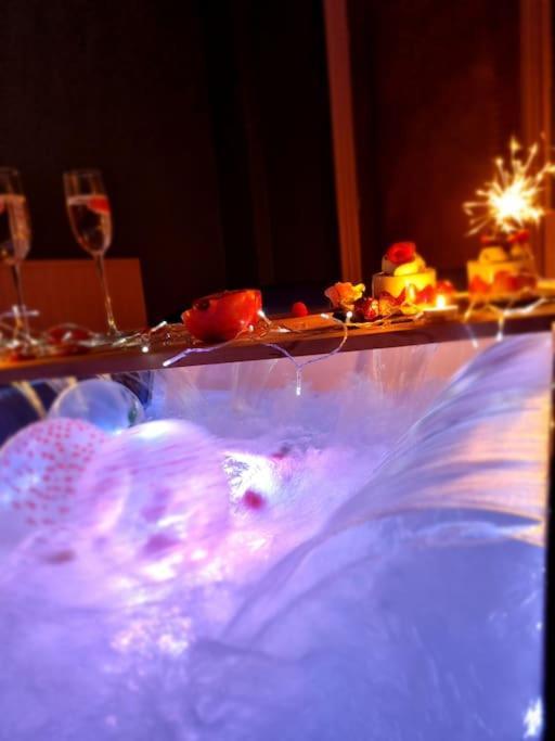 Royal Room Jacuzzi Haut De Gamme Centre Ville Mulhouse Exteriör bild